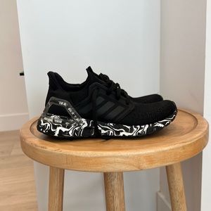adidas Ultra Boost 20, black marbled size w7, like new